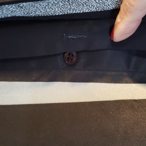 Loris Azzaro Black and Gray Button Shirt. - Picture 5 of 6